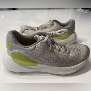 Lululemon Womens Beyondfeel Running Shoe